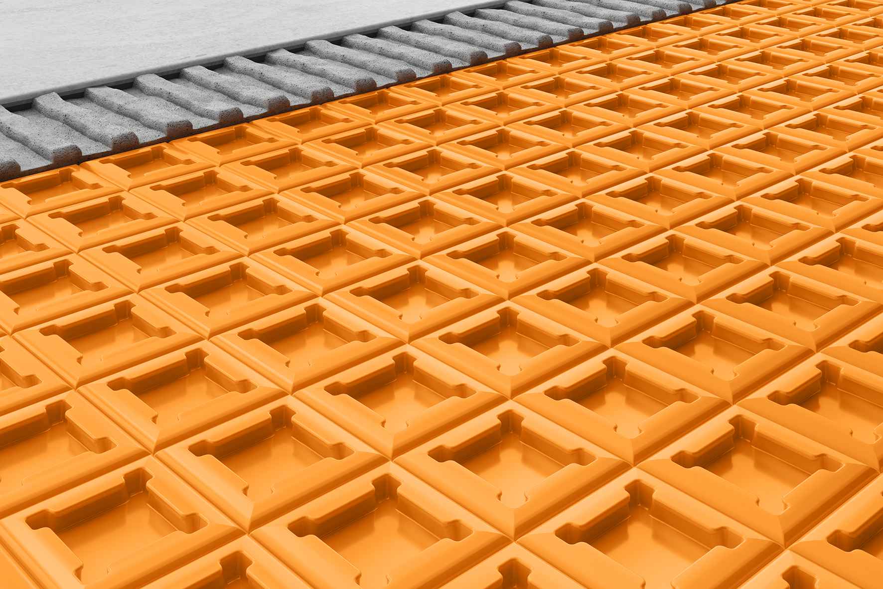 Natte de désolidarisation orange pour carrelage avec structure alvéolée, utilisée pour la préparation et la protection des sols avant la pose du carrelage.